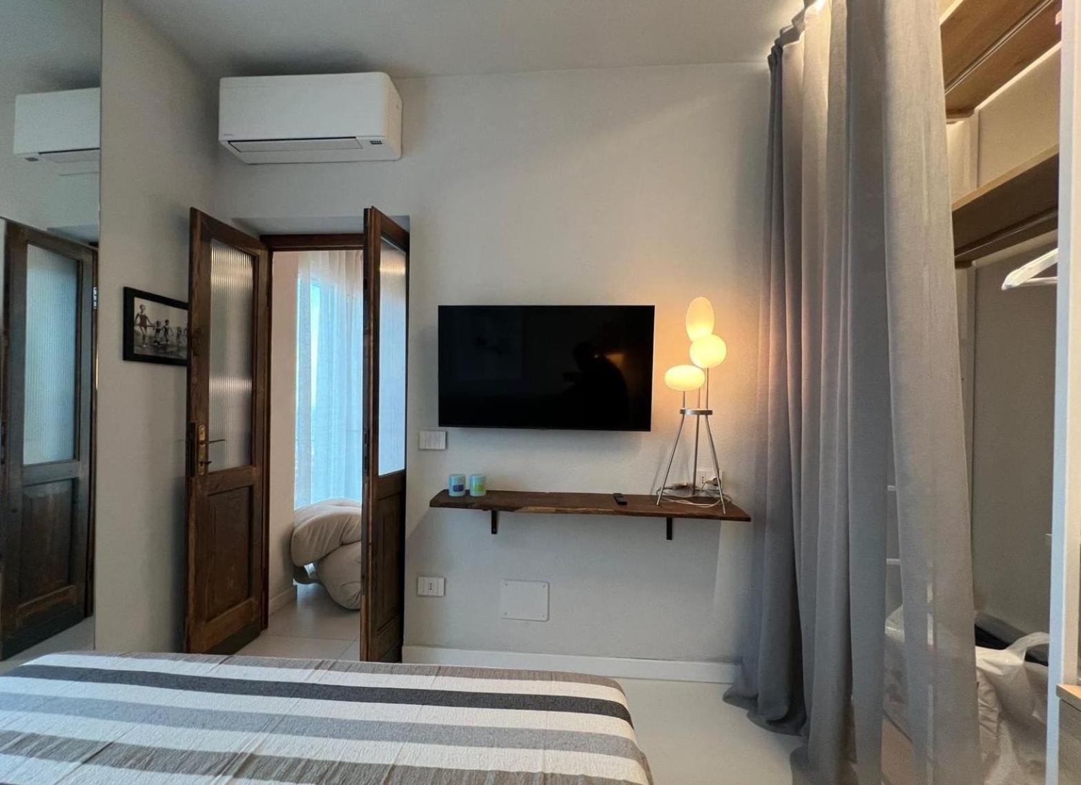 Suite Burbera Санремо Экстерьер фото